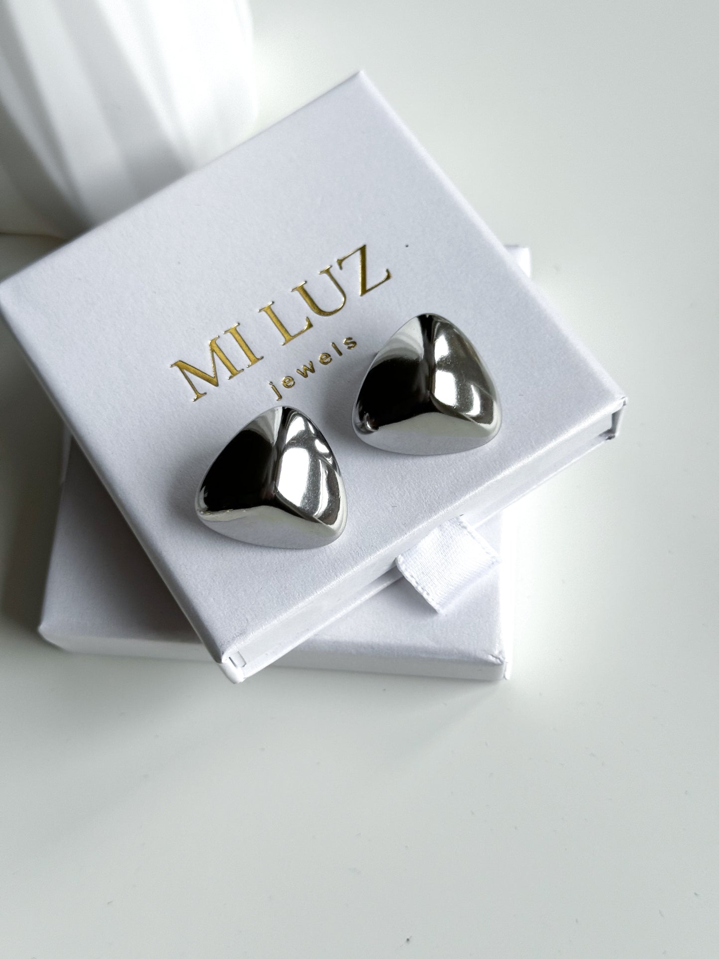 Minu earrings